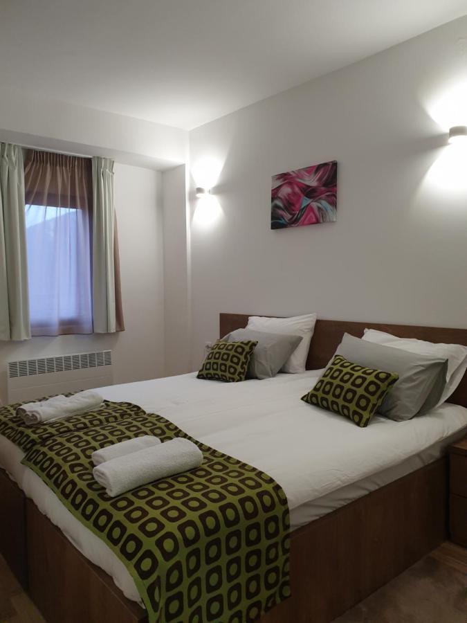 מוורובו Lakeview Hotel & Apartments מראה חיצוני תמונה