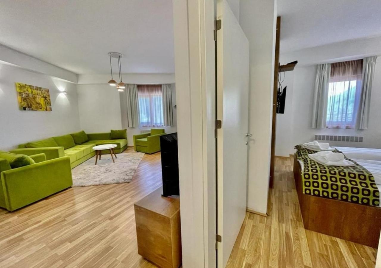 מוורובו Lakeview Hotel & Apartments מראה חיצוני תמונה