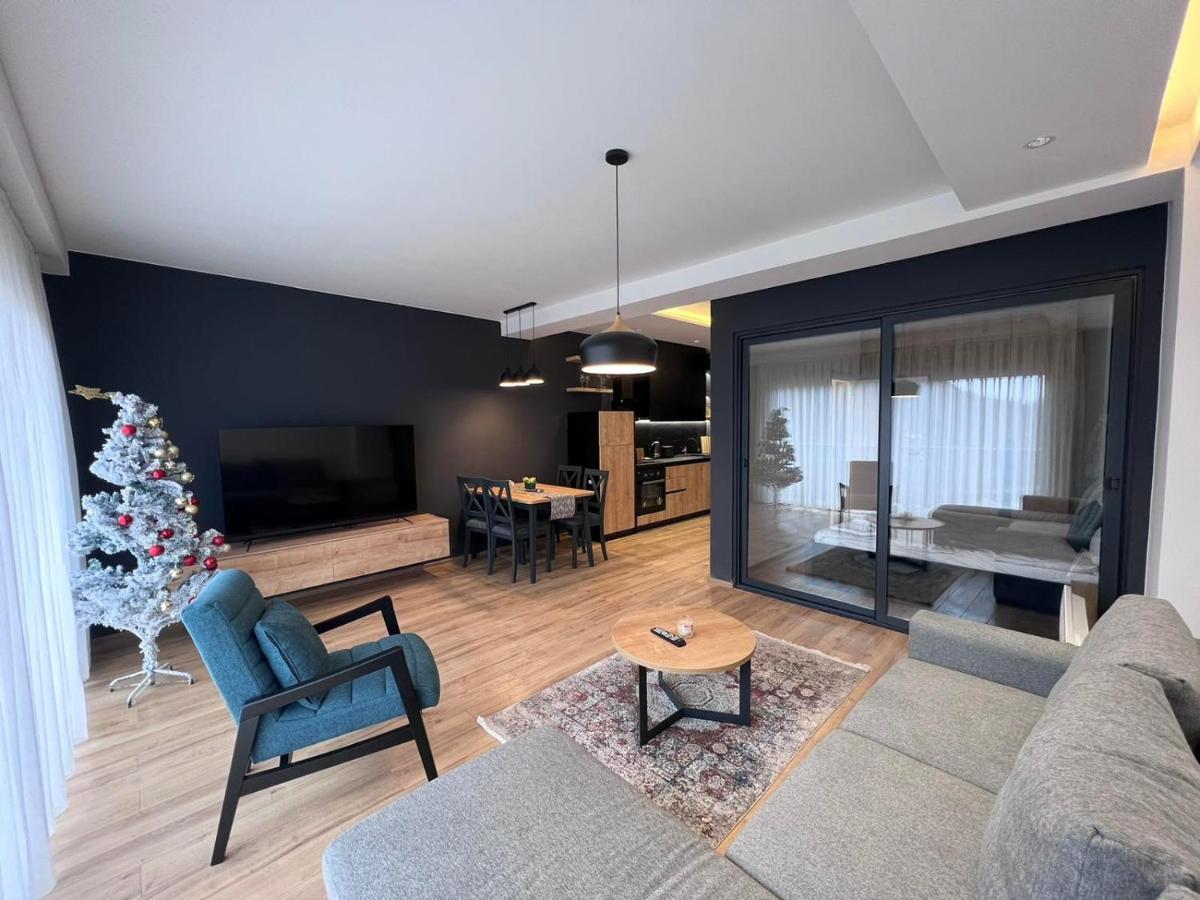 מוורובו Lakeview Hotel & Apartments מראה חיצוני תמונה