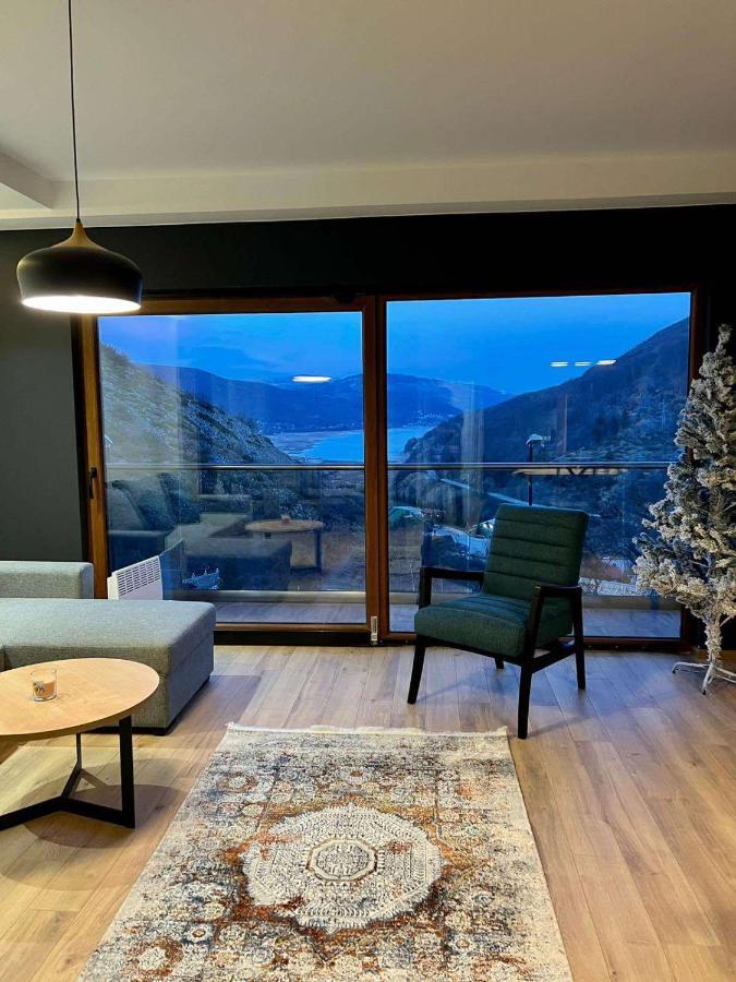 מוורובו Lakeview Hotel & Apartments מראה חיצוני תמונה