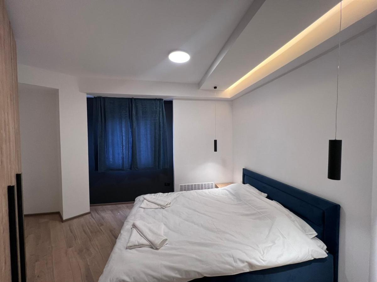מוורובו Lakeview Hotel & Apartments מראה חיצוני תמונה